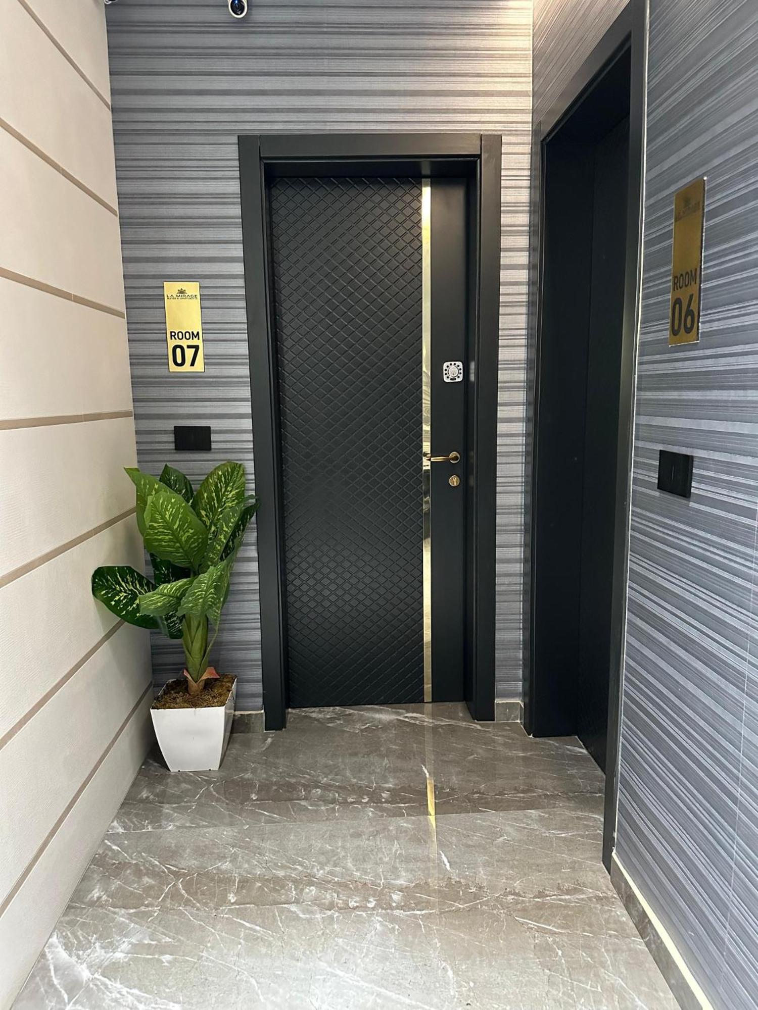 La Mirage & Apartamento *